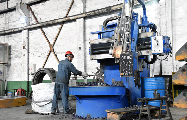 【潤康】分享：立磨輥套、磨盤襯板磨損修復(fù)是難題嗎？